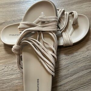 Women Maurice’s Sandals Size 10